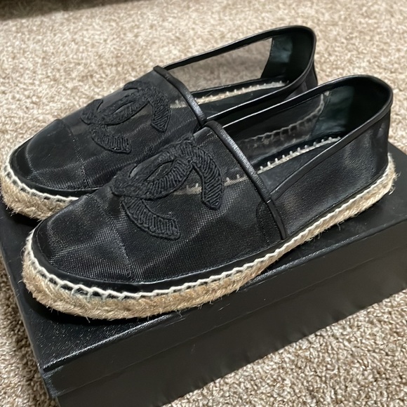 CHANEL Espadrilles in Black - Picture 4 of 9